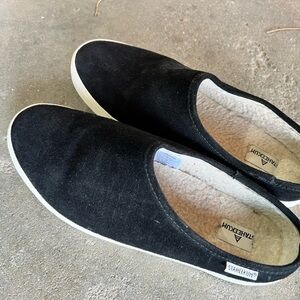 Staheekum Black Slip-On Shoes